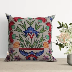 Turkish Tulip Tile Pattern Pillow